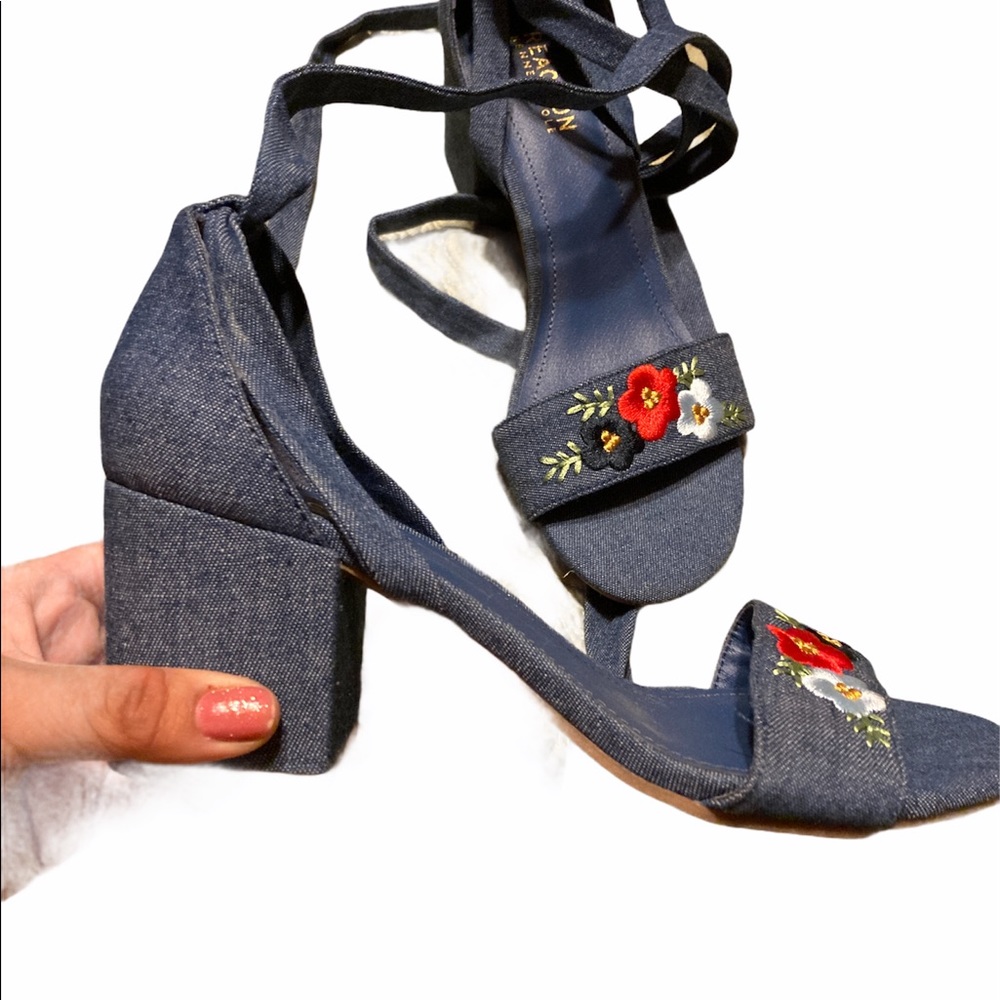 Reaction Kenneth Cole Embroidered Denim Block Heel